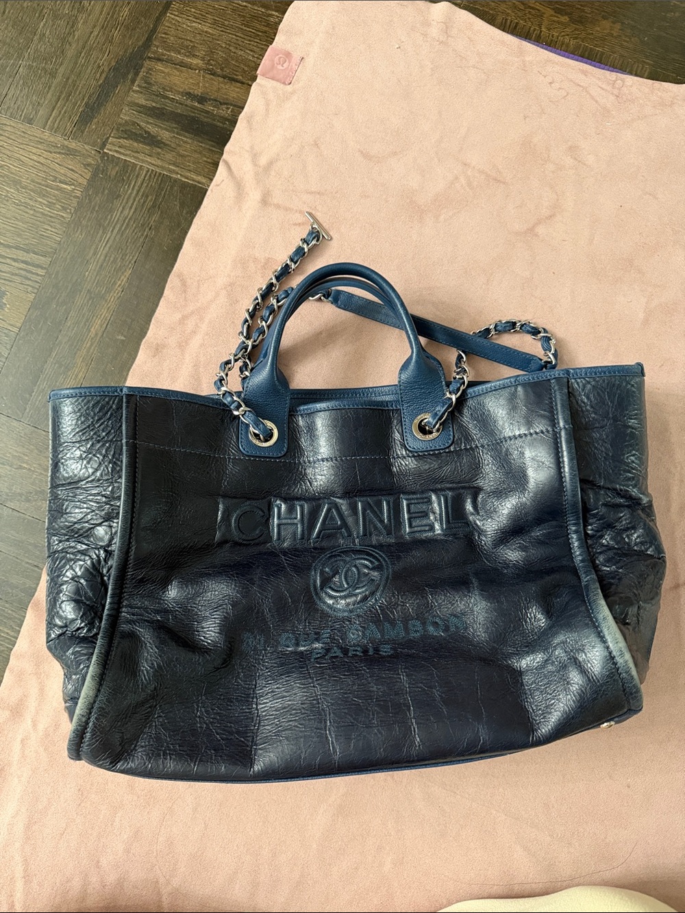 USED AUTHENTIC CHANEL Dark Navy Leather DEAUVILLE tote bag silver hardware